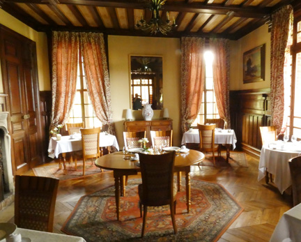 Chateau de la Rapee Dning Room